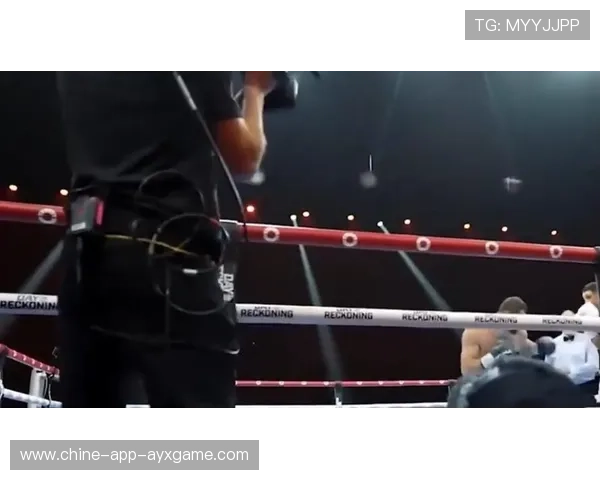 中国拳王惊天 KO 视频疯传！全网热度突破千万